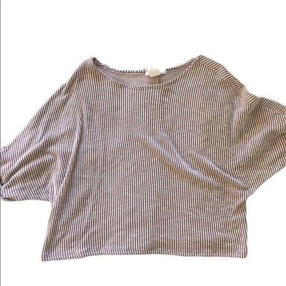 Caution to the Wind Top - Picture 1 of 3